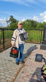 Жизнь продолжается...