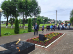 Андреаполь. У обелиска Славы павшим землякам