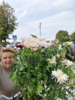 Сотни мелочей и страстный торг
