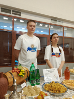 Сегодня в Андреаполе. Кухня народов России